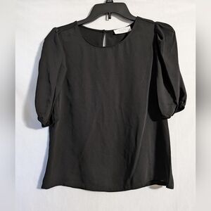 NWT Elodie Black Puff Sleeve Blouse Back Keyhole Size Small